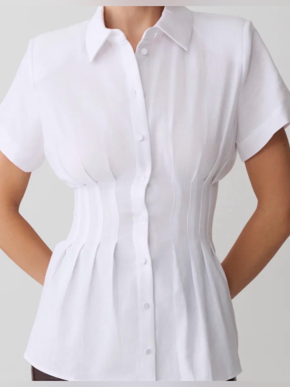 Meshki White Pleated Button-Front Skirt line